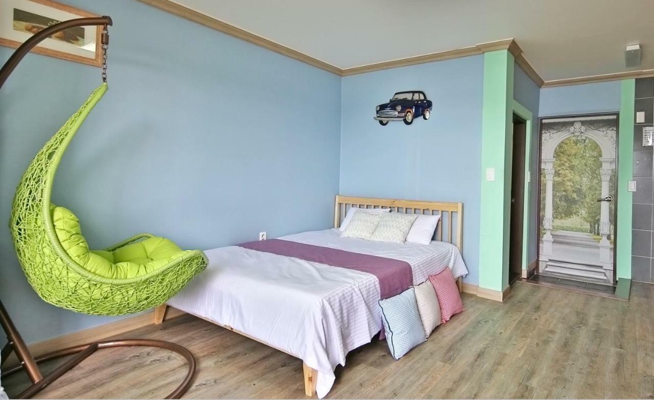 Tongyeong Paper Island Pension Exterior foto