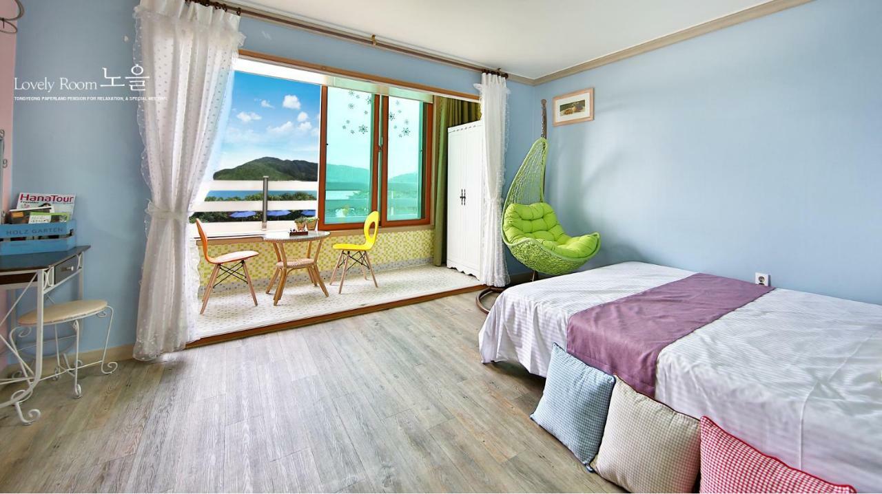 Tongyeong Paper Island Pension Exterior foto
